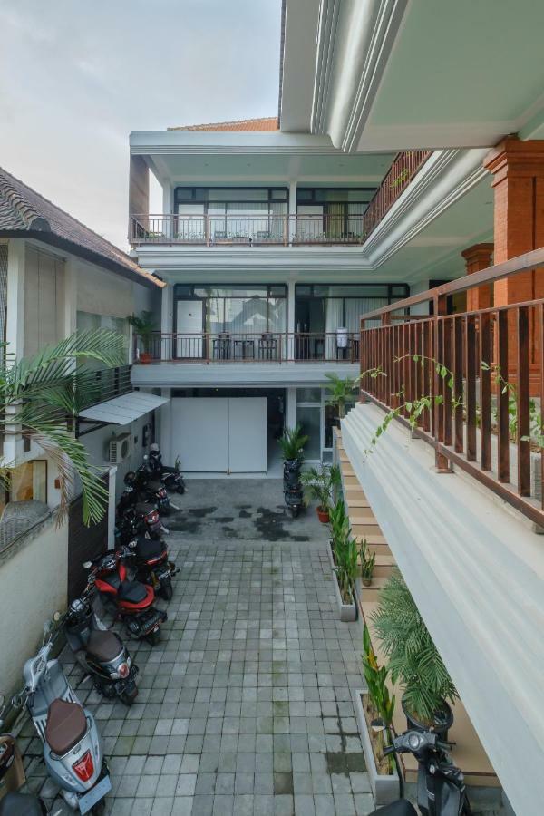 Grey House Monkey Forest Ubud Buitenkant foto
